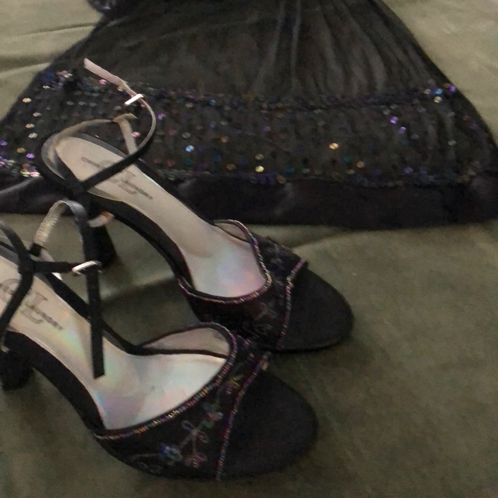 Beaded 4” heels